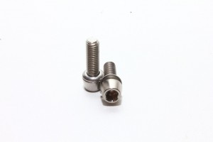 Болты титановые Bonz M5х18